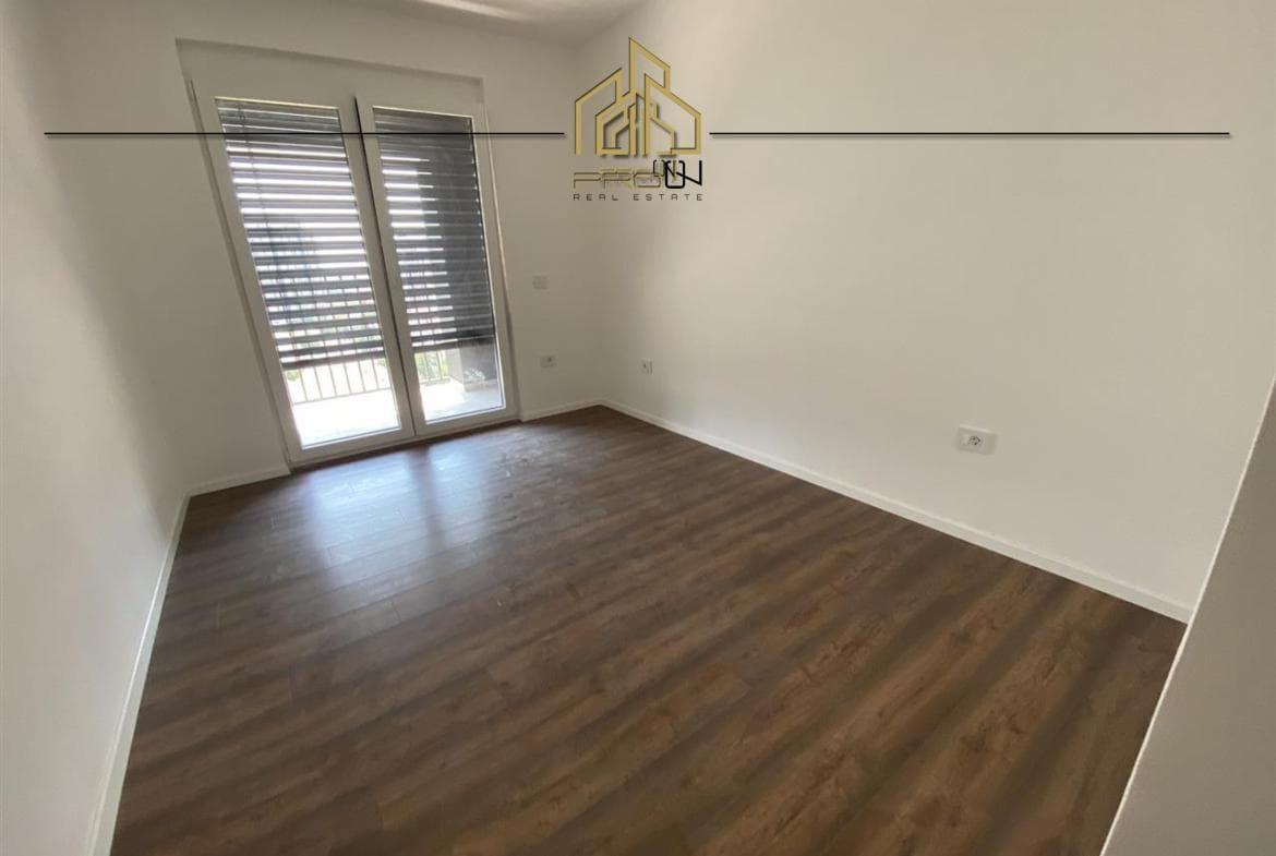 Banesë / Zyre me qira – Velani 4