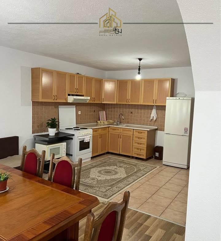Kat shtëpie me qira – Bregu i Diellit 3