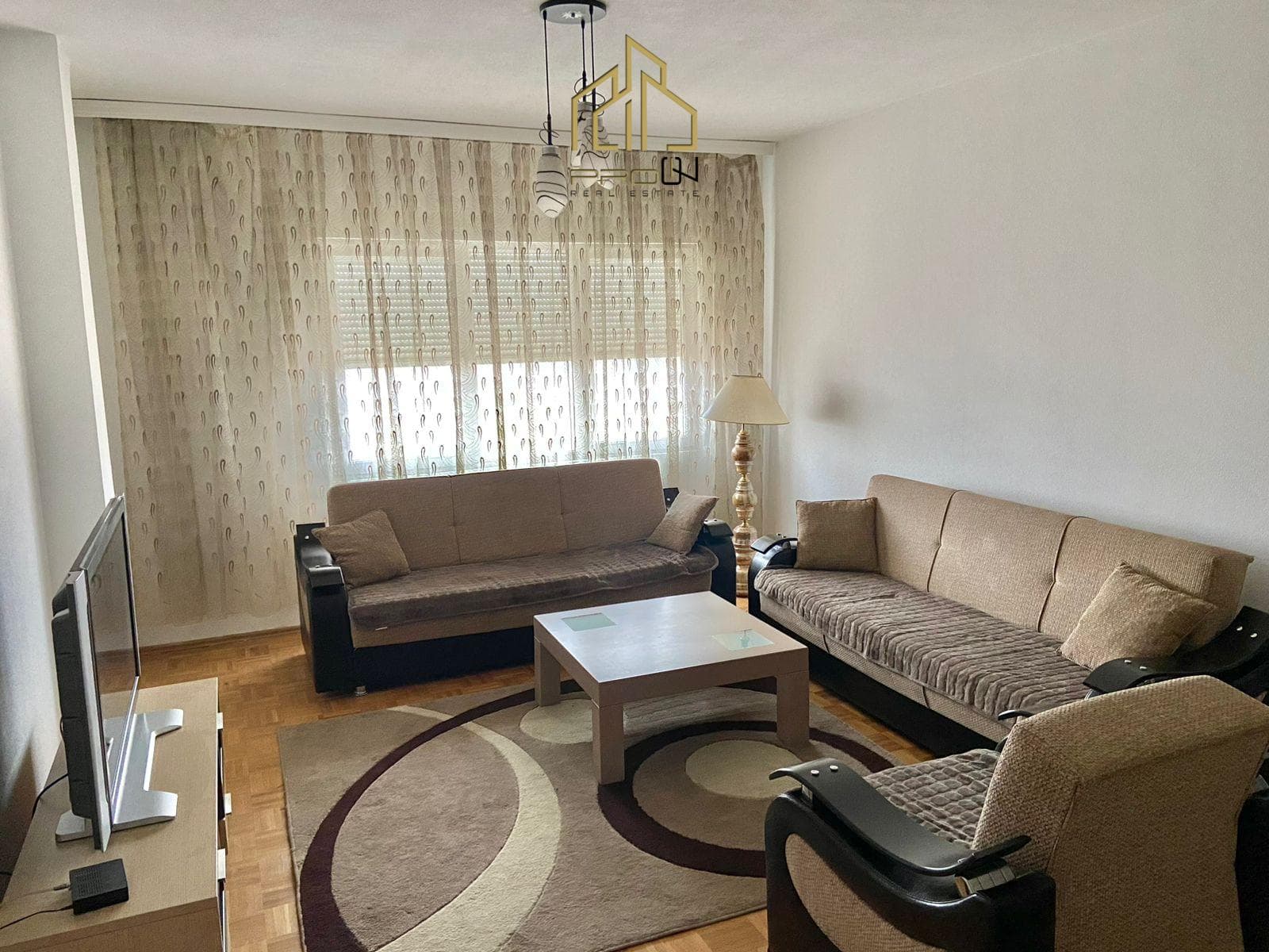 Banesë me qira – Tophane 2