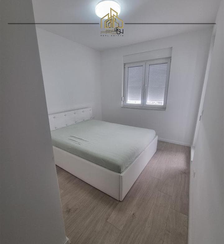 Banesë me qira – Mati 1 4