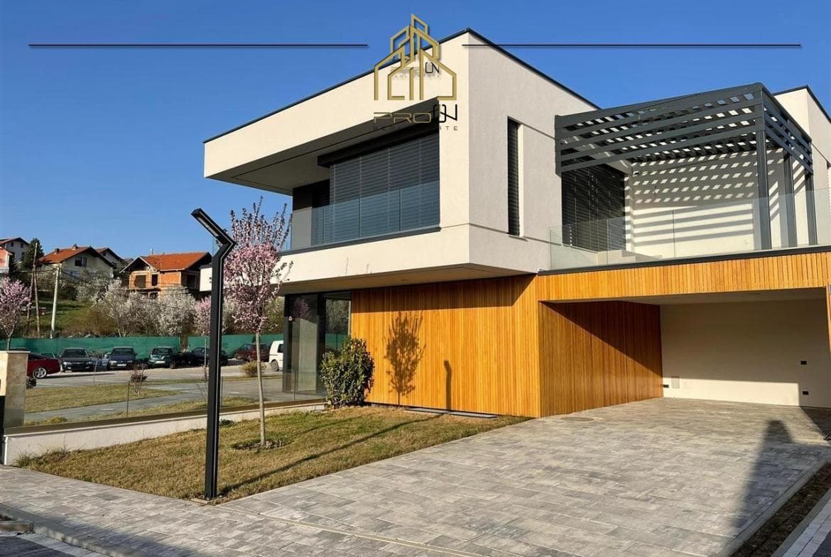 Shtëpi në shitje – Mati 1 2