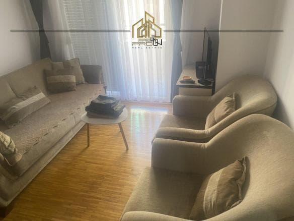 Banesë me qira – Kalabri (Emshir)