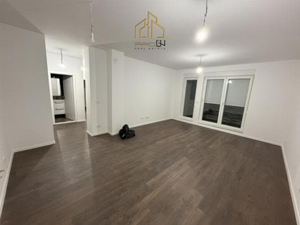 Banesë me qira – Mati 1