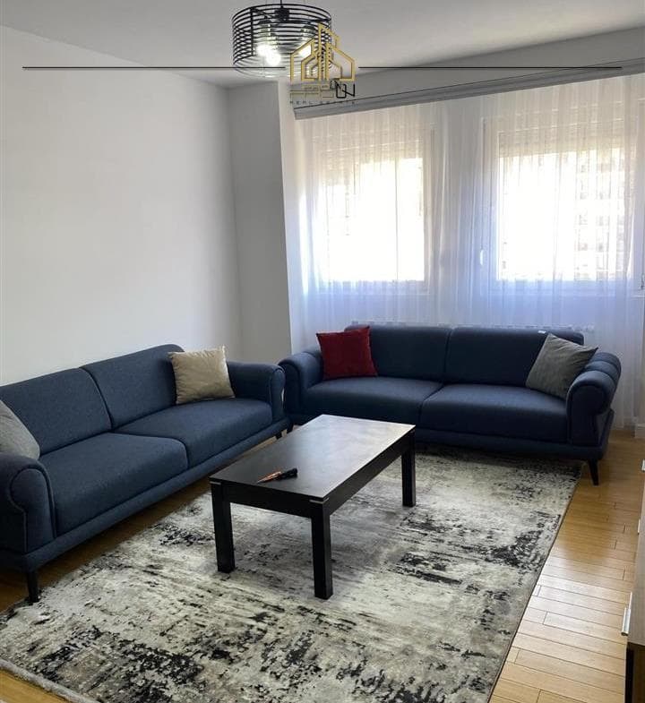 Banesë me qira – Mati 1 3