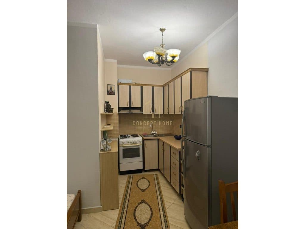 Jepet me qera apartament 1+1 ne 4