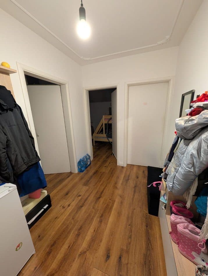 Apartament 2+1 Për Shitje në Qendër, Rruga e Kavajës, Tiranë - 160 milion lek | kati 3 4