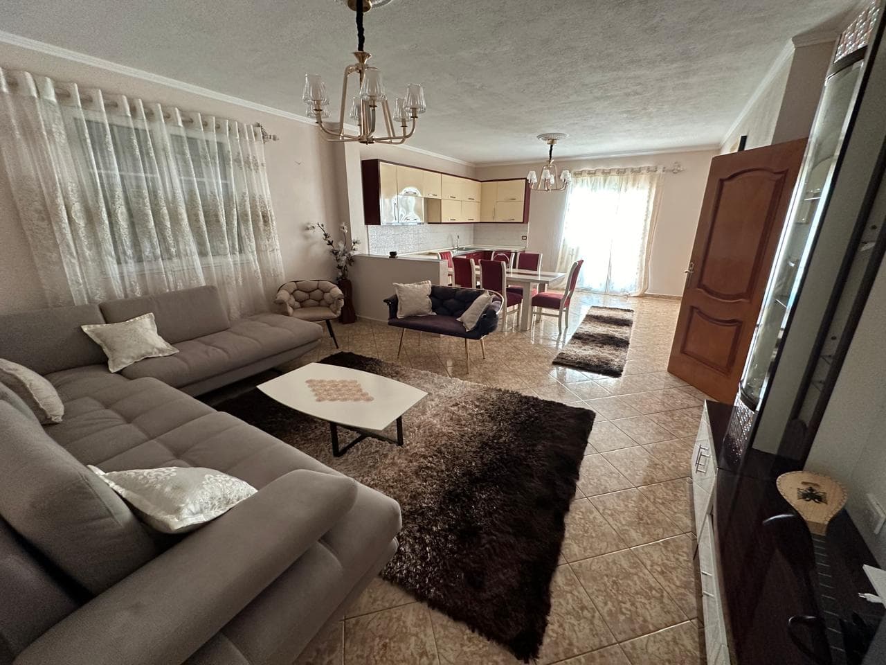 Shtëpi private 2 Kate Me Qira në Laknas / Kamëz - 500€ | 300 m² 3