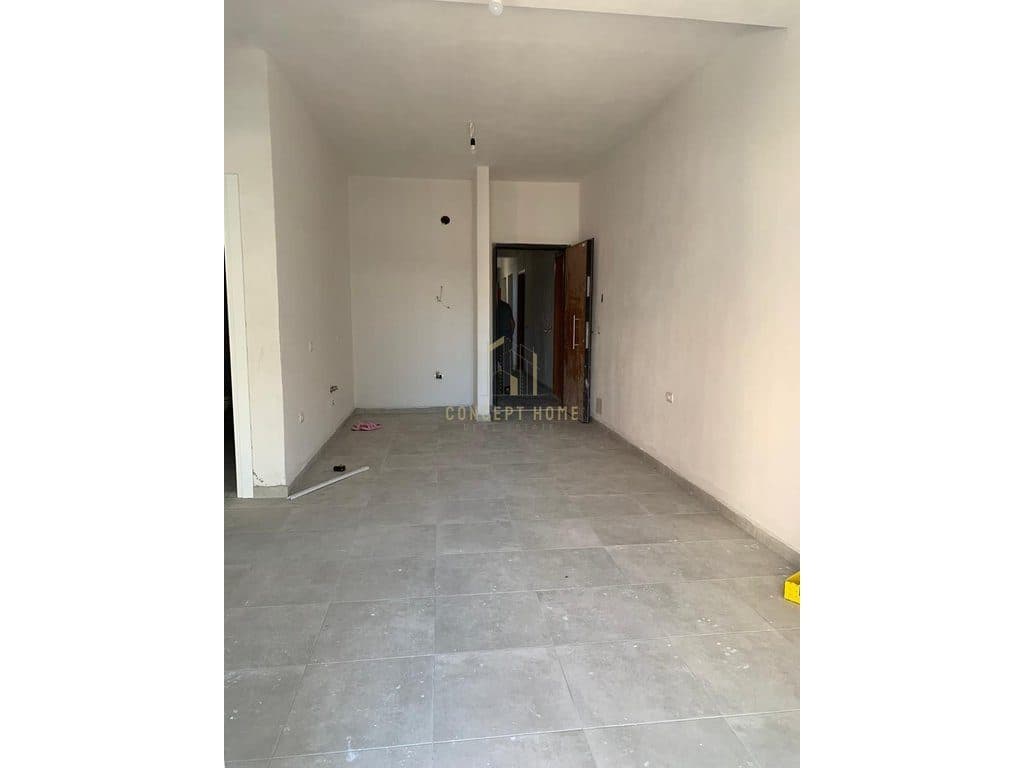 Jepet me qera apartment 2+1 tek Xhamlliku