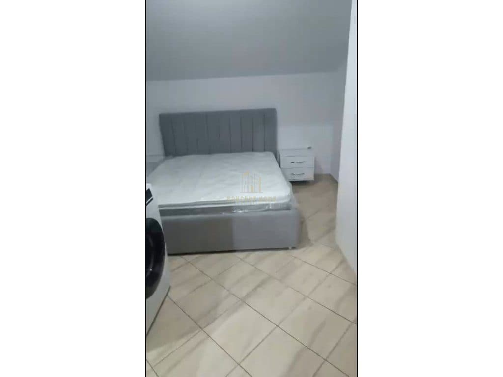Jepet me qera shtepi private 1+1 ne Paskuqan 3