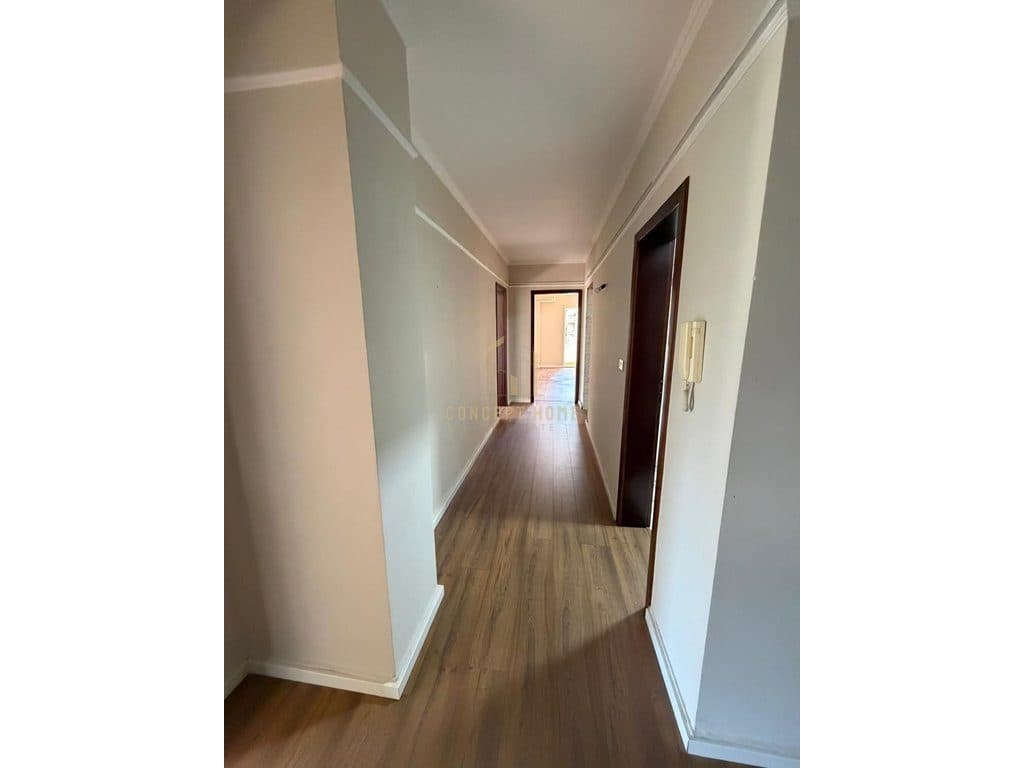 Jepet zyre me qera ne Bllok 3