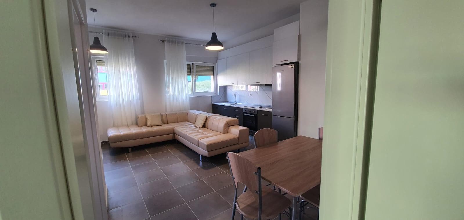 Jepet me qera apartament 2+1 Ne Ali Dem (Mangalemi)