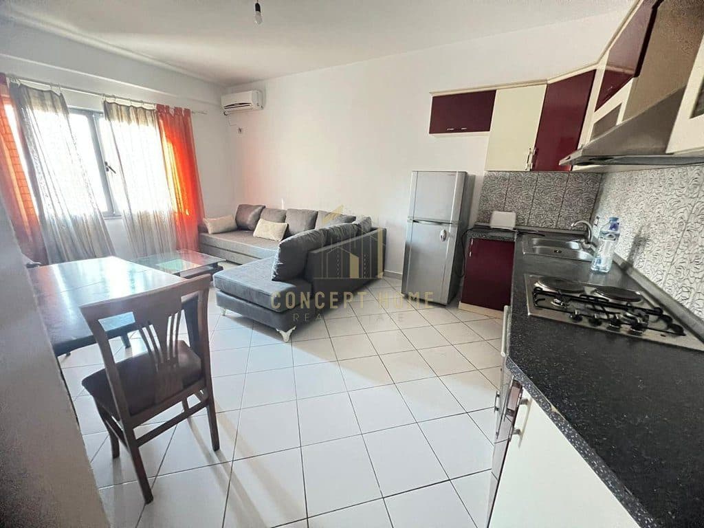Jepet me qera apartamenti 1+1 tek