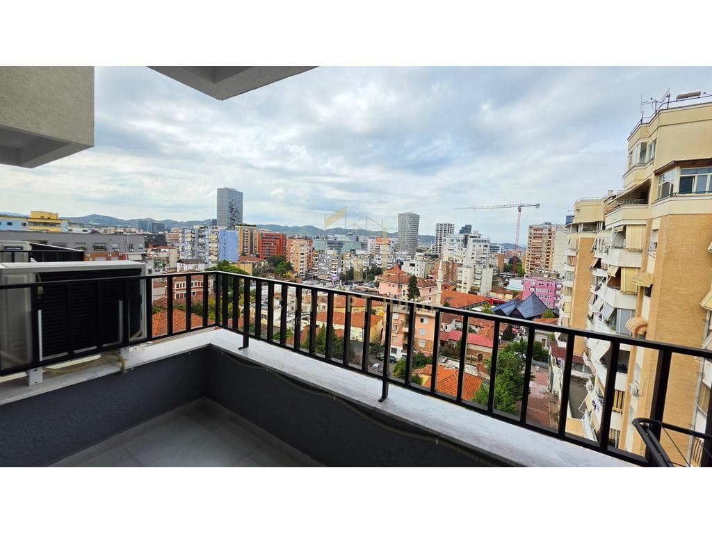 Jepet me qera Apartament 2+1 tek Pazari i Ri 4