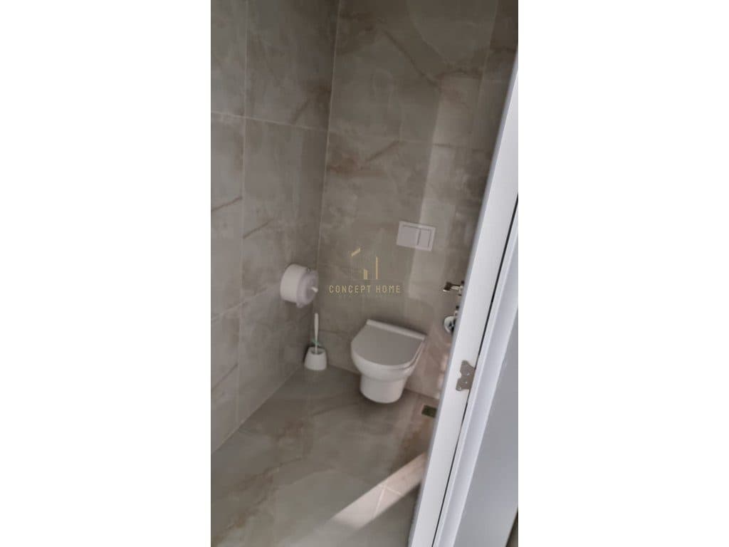 Ambient Biznesi Me Qira në Rruga e Dibrës, Tiranë - 2550€ | 227 m² 3