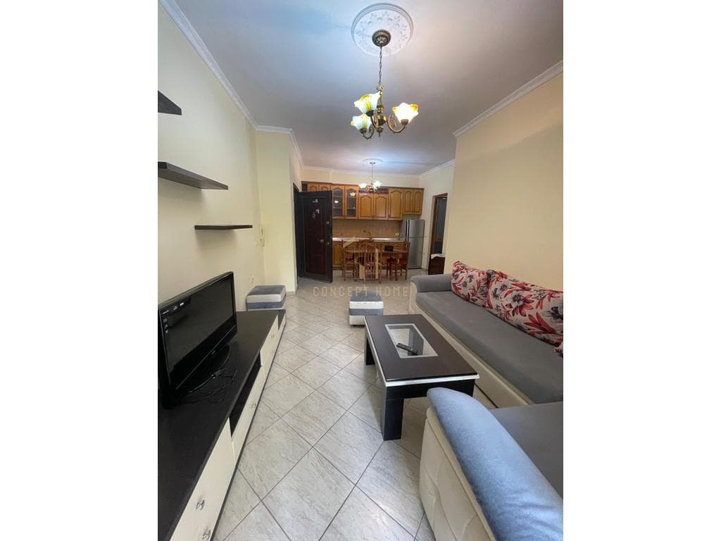 Shitet apartament 1+1 ne Misto Mame