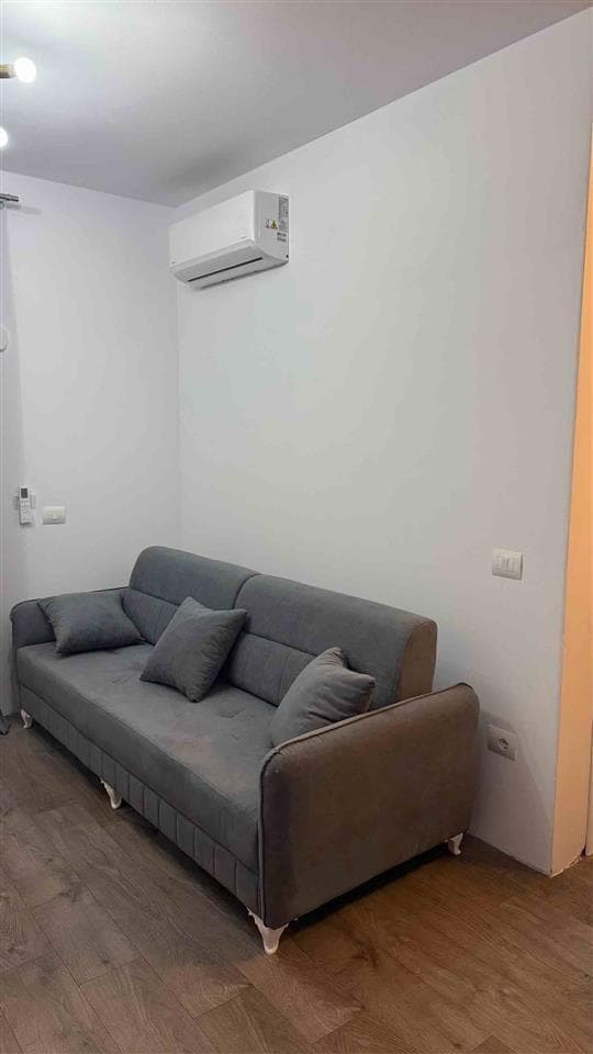 Jepet me qera apartament 1+1 tek Univers City 3