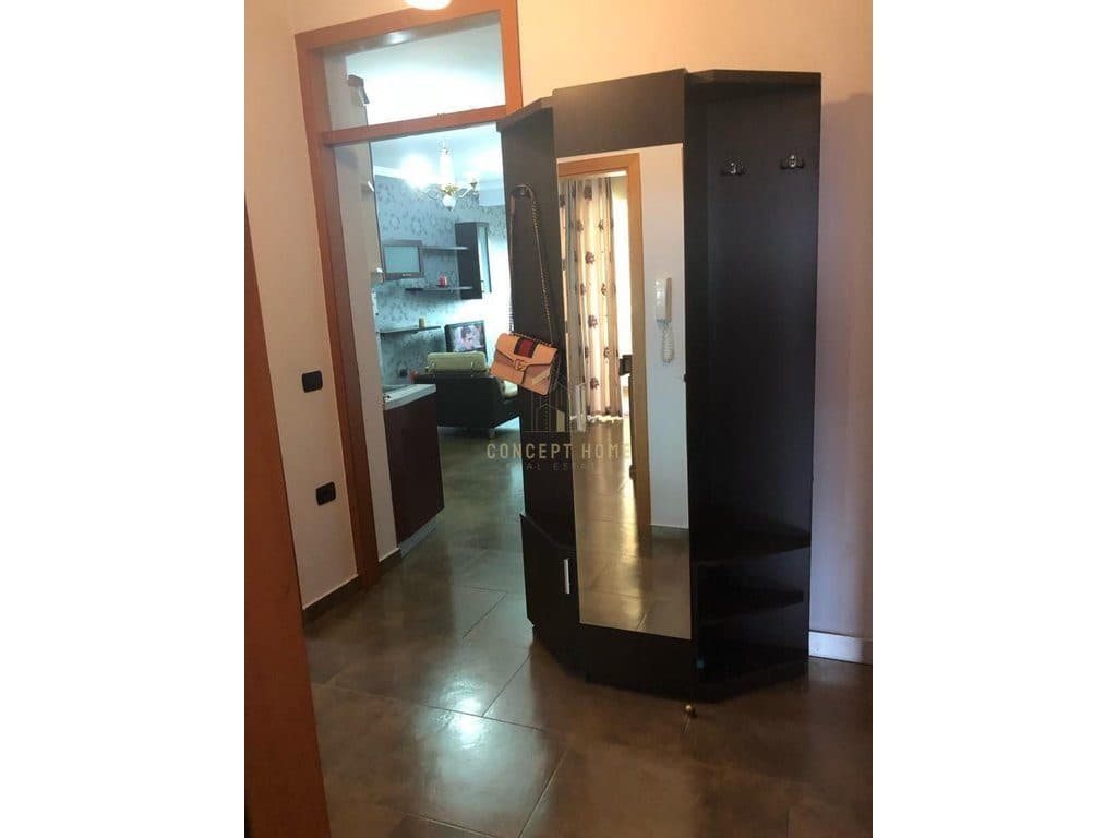 Jepet apartament 2+1 me qera te Rruga e Dibres 2