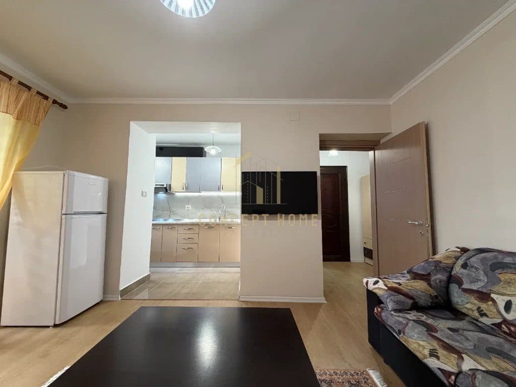 Jepet me qera apartament 1+1 prane rruges elbasanit Rruga e Elbasanit/Stadiumi 4