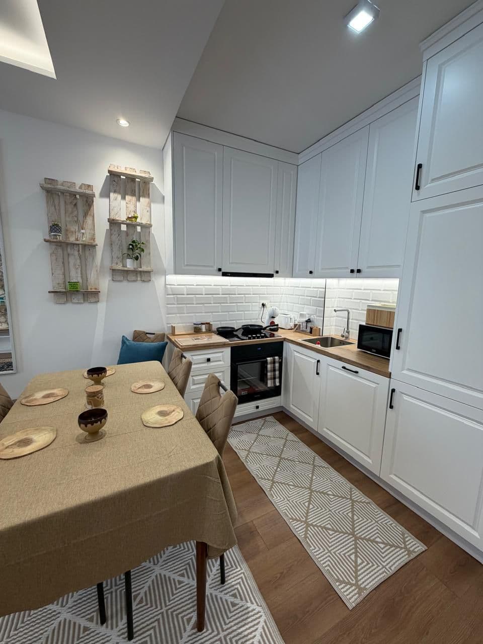 Jepet me qera Apartament 1+1 te Univers City, prane QTU 3