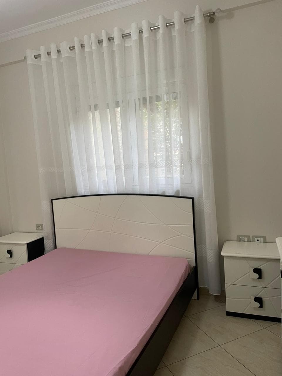 Jepet me qera Apartament 1+1 ne Qytet Studenti 4