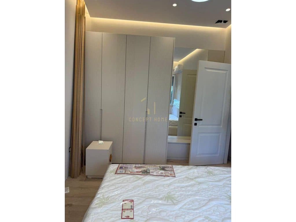 Jepet qera Apartament 1+1 , tek Selvia 3