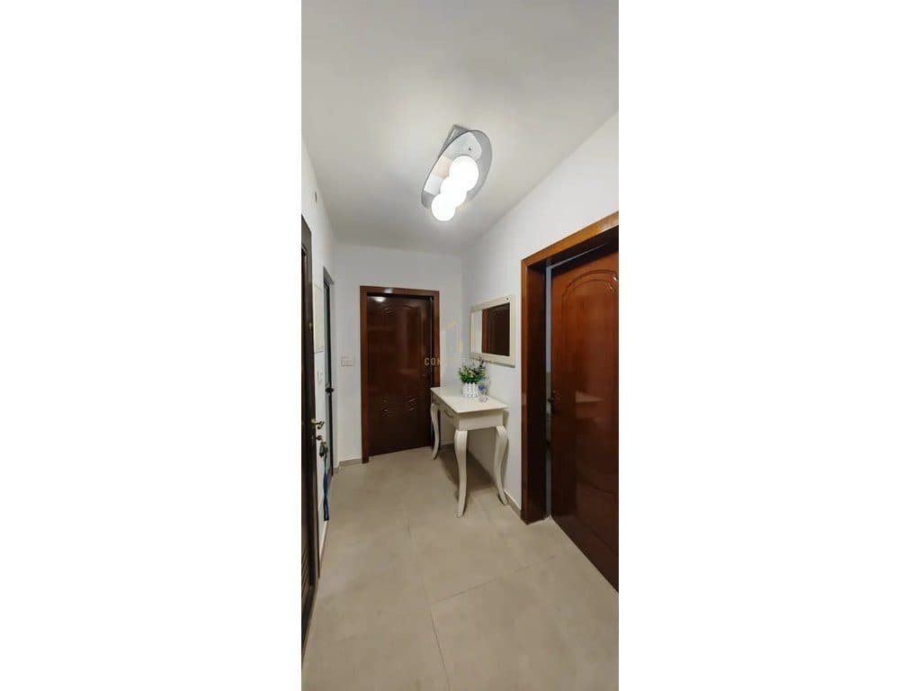 Jepet me qera Apartament 3+1 ne Selite 2