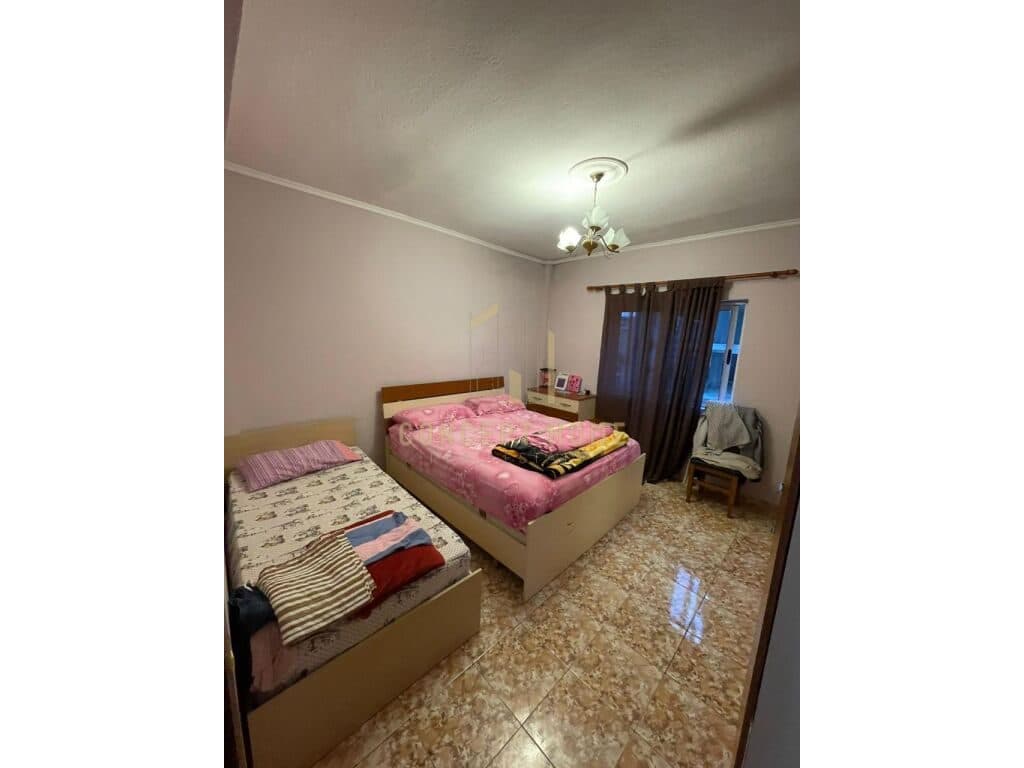 Shitet apartament 2+1 Rr Dritan Hoxha , Laprake 2