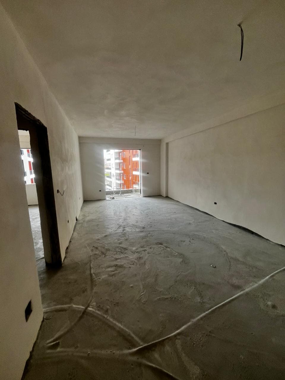 Shitet apartament 2+1+2 ne Paksuqan ( Unaza e Madhe )