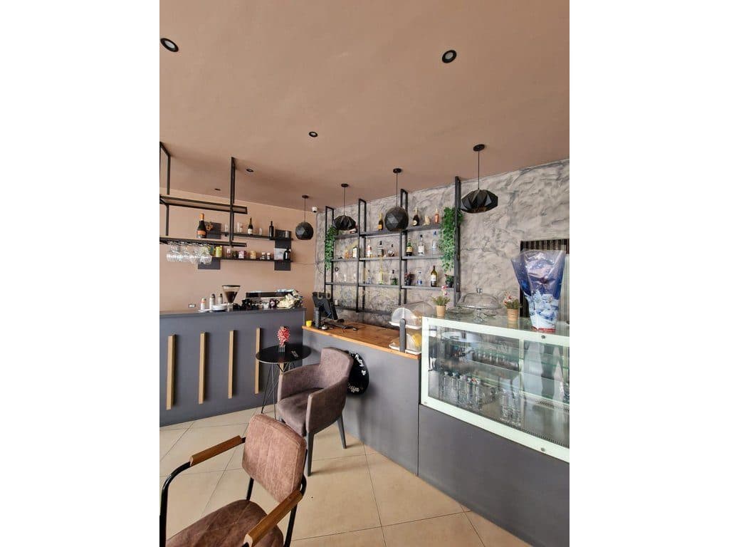 Shitet Biznes Bar Kafe, Pasticeri ne Astir, Kati 0, 20,000€ / 191 m2 2