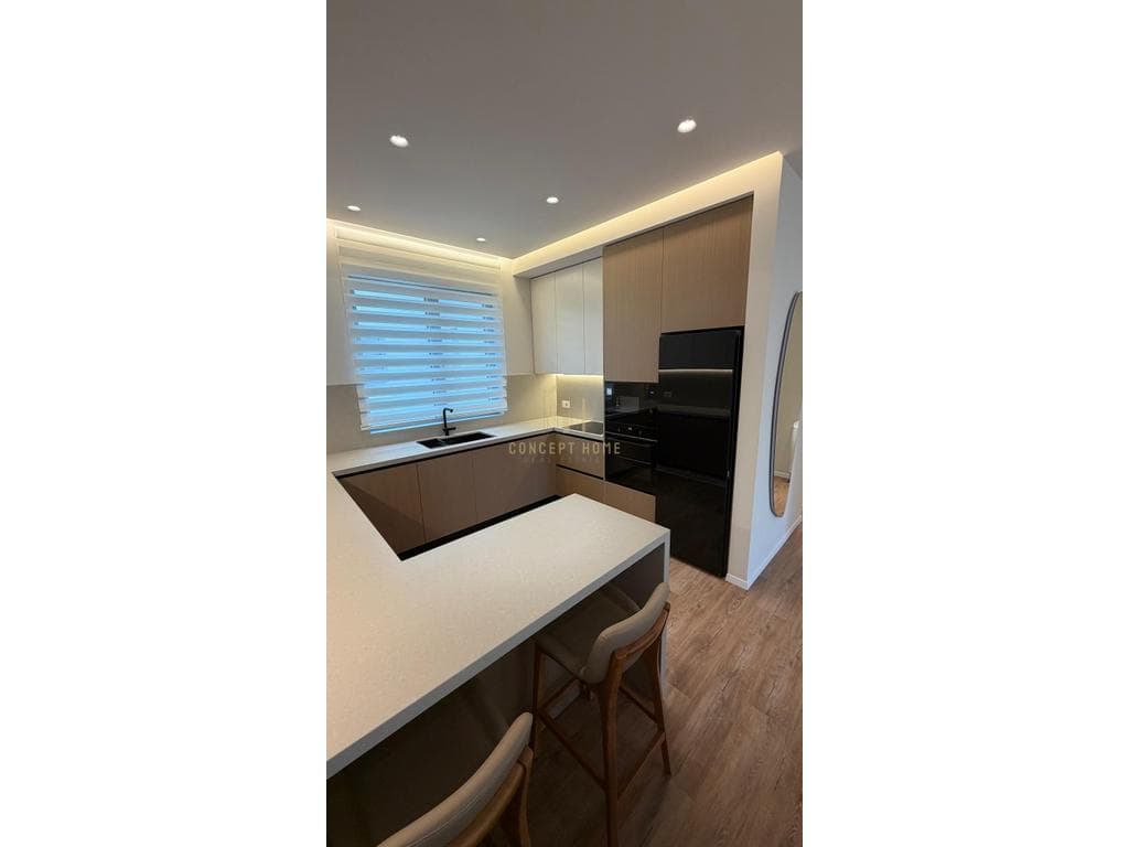 Jepet me qera apartament 2+1+2+Parkim tek Liqeni i Thate 3