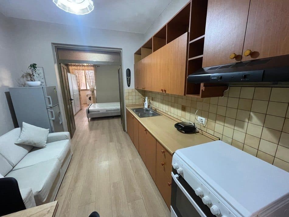 Jepet apartament me qera 1+1 ne Vasil Shanto 2