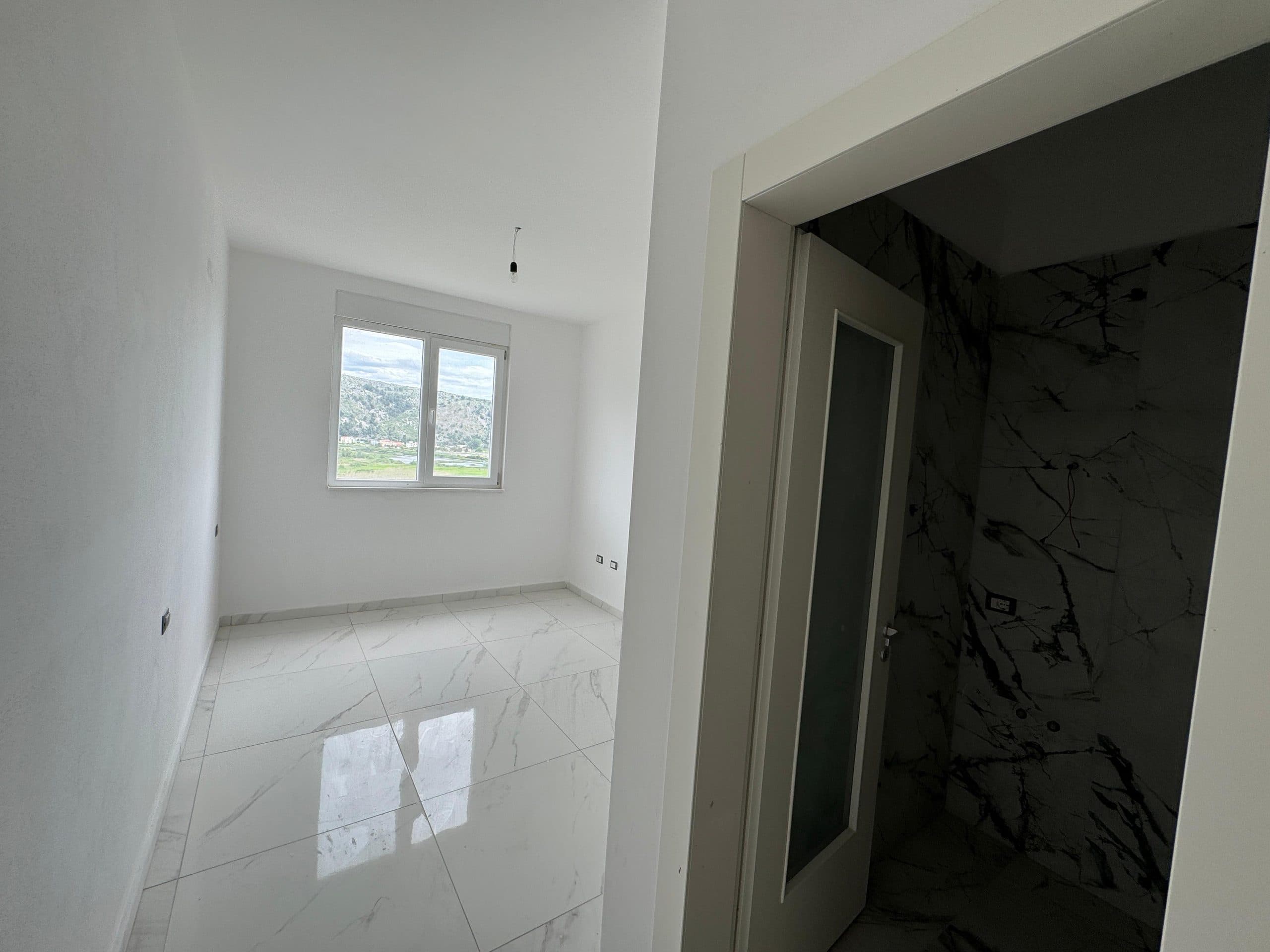 Shitet apartament 2+1+2 ne Shengjin 3
