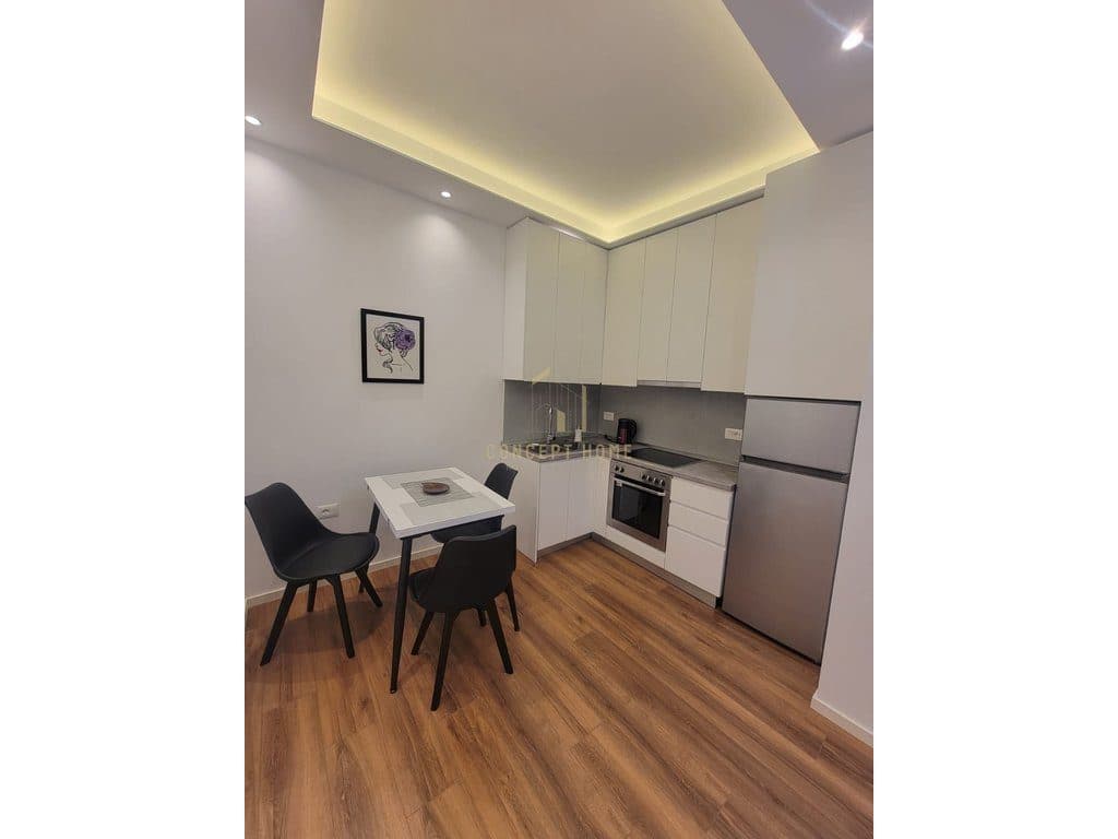Jepet apartament me qera 1+1 tek 3