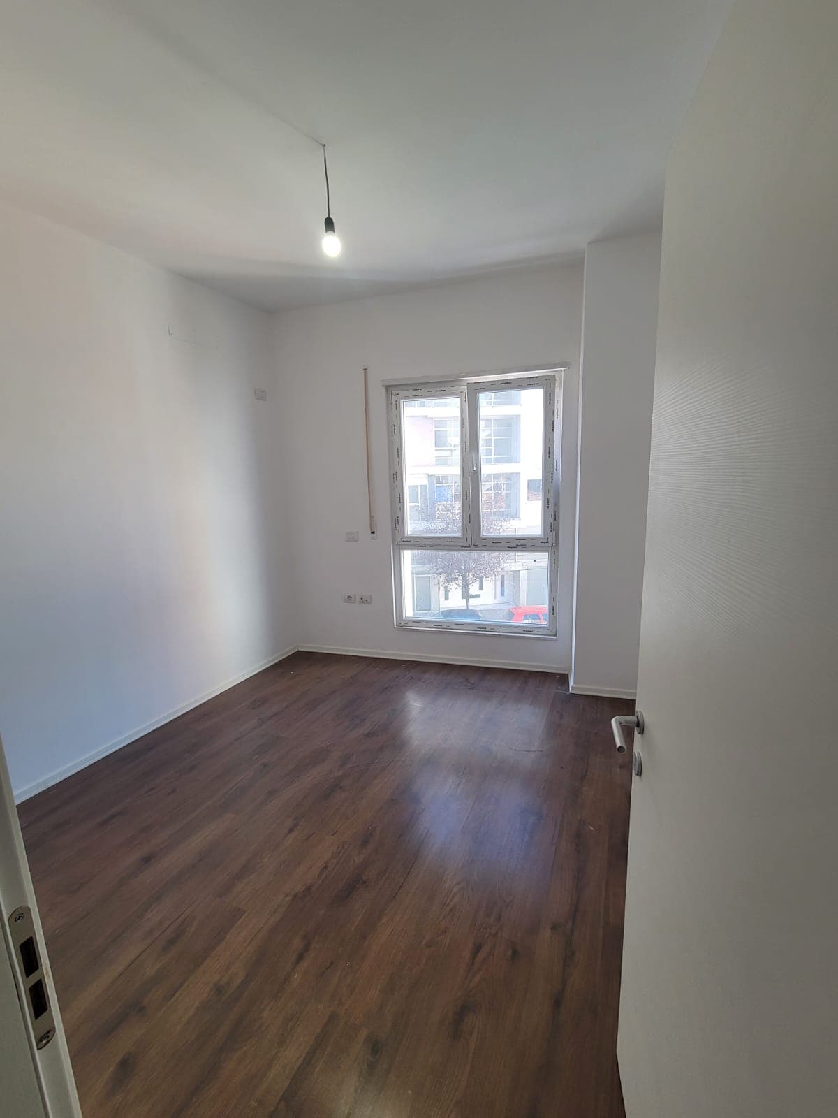 Shitet apartament 2+1 Rruga e Barikadave / 217.350 Euro 3