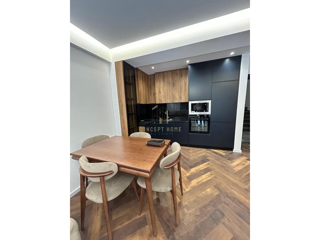 Shitet apartament 2+1+2 tek Kodra e Diellit 2 2