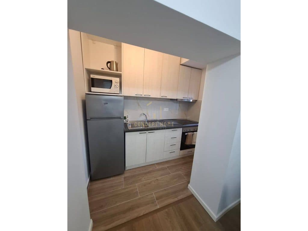 Jepet me qera apartament 1+1 Ish Restorant Durresi 4