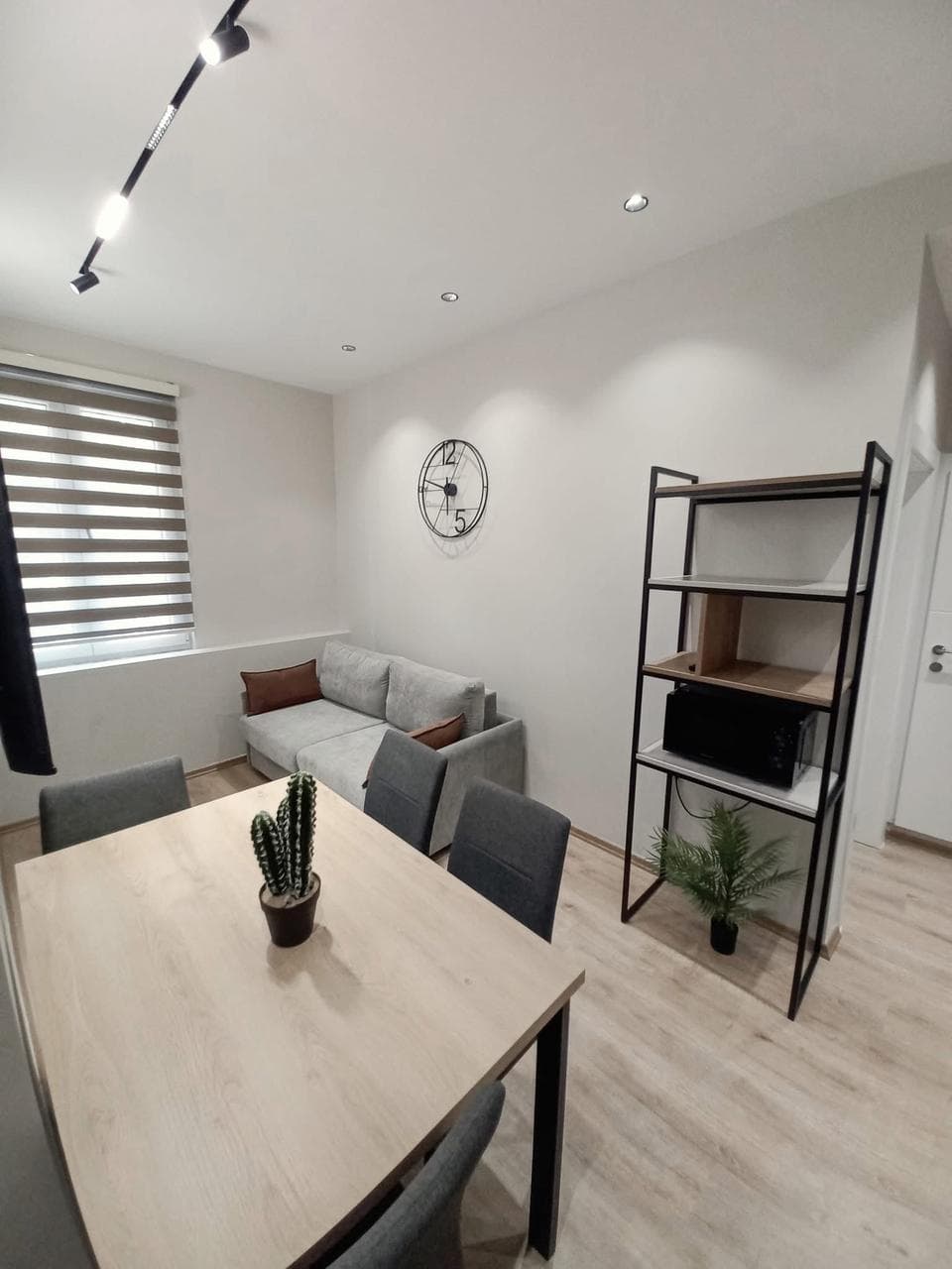 Apartament for rent 1+1 in Bllok 4