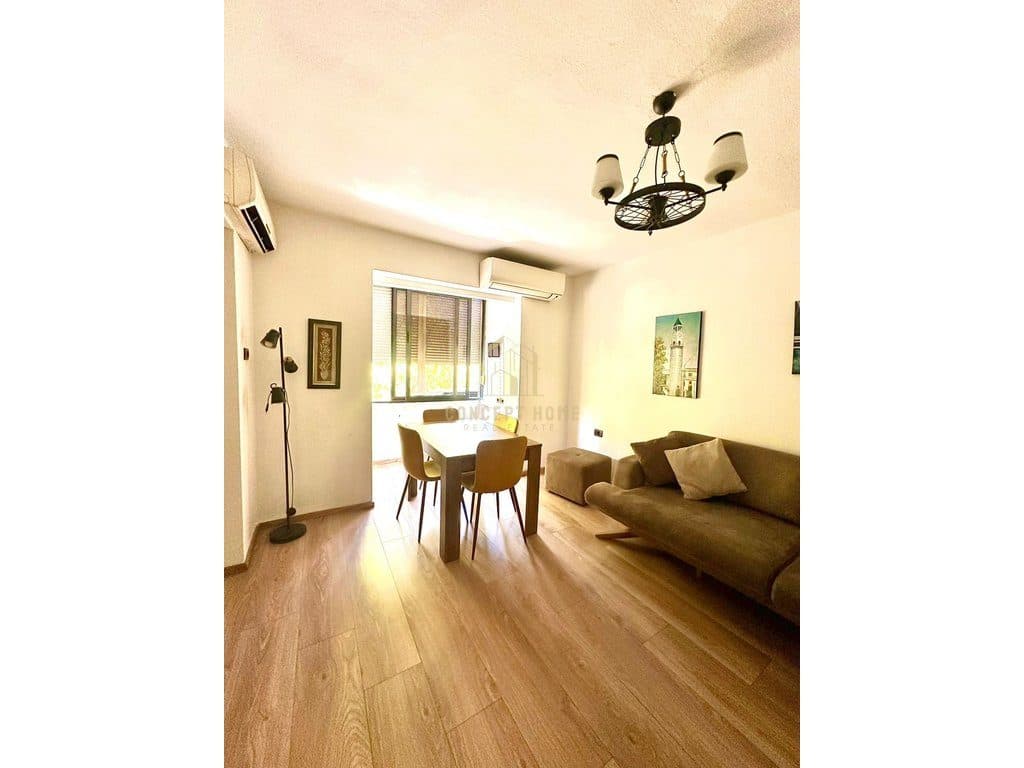 Shitet apartament 1+1 tek Zogu i Zi 2