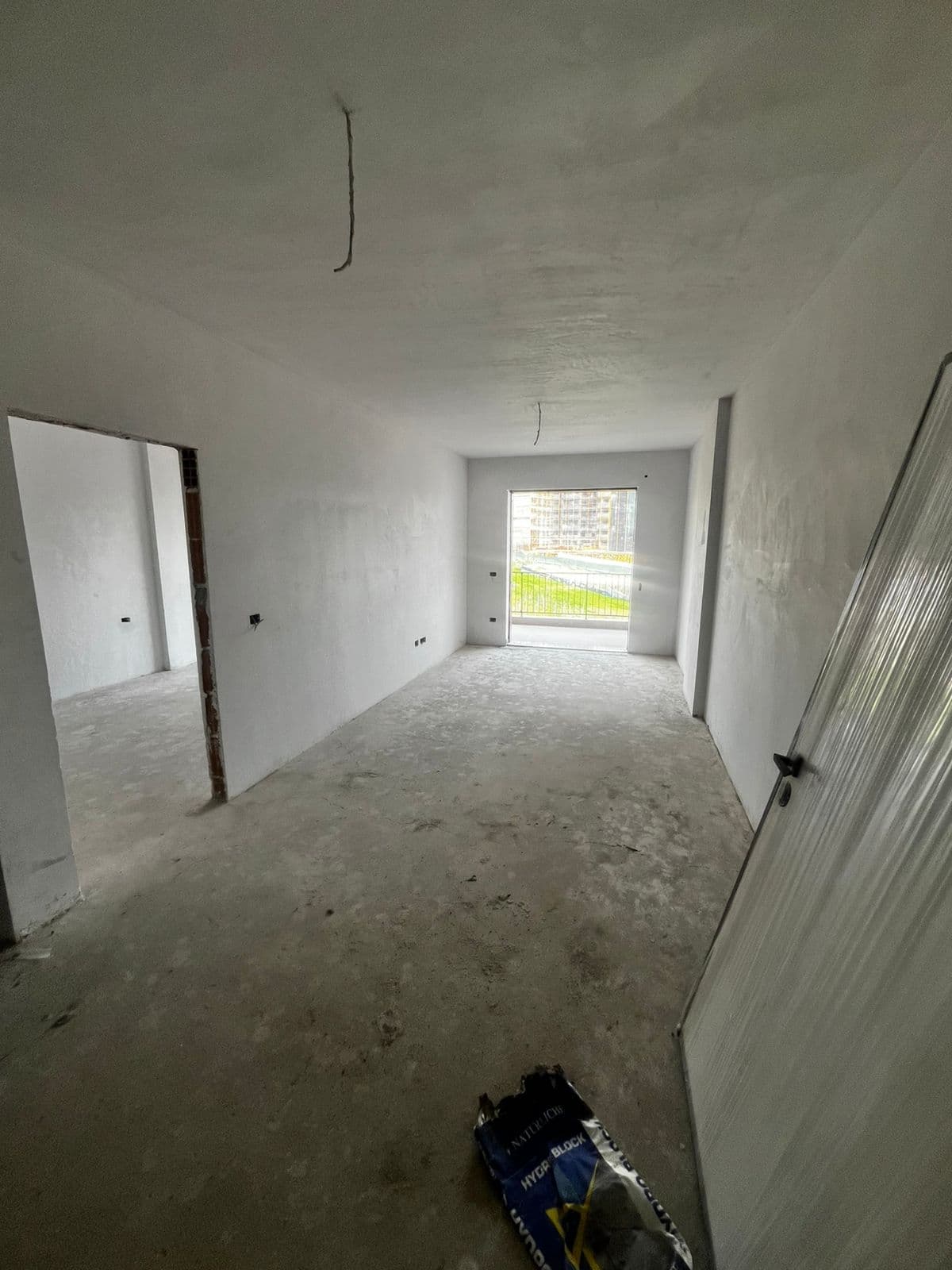 Shitet apartament 1+1 ne Paksuqan ( Unaza e Madhe ) 3