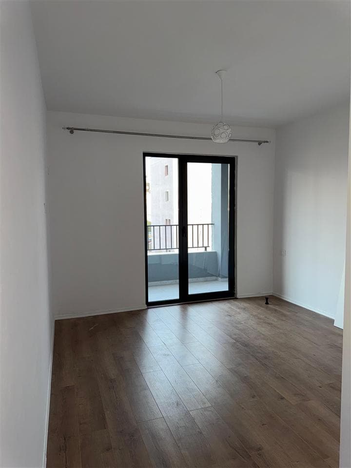 ?Jepet me qera apartament 2+1 ne Kamez 2