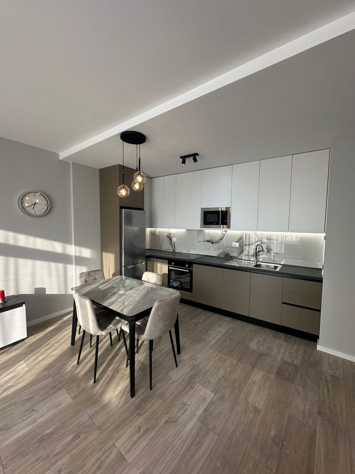 Apartament 2+1 Me Qira në Liqeni Artificial, Tiranë - 1400€ | 110 m² 3