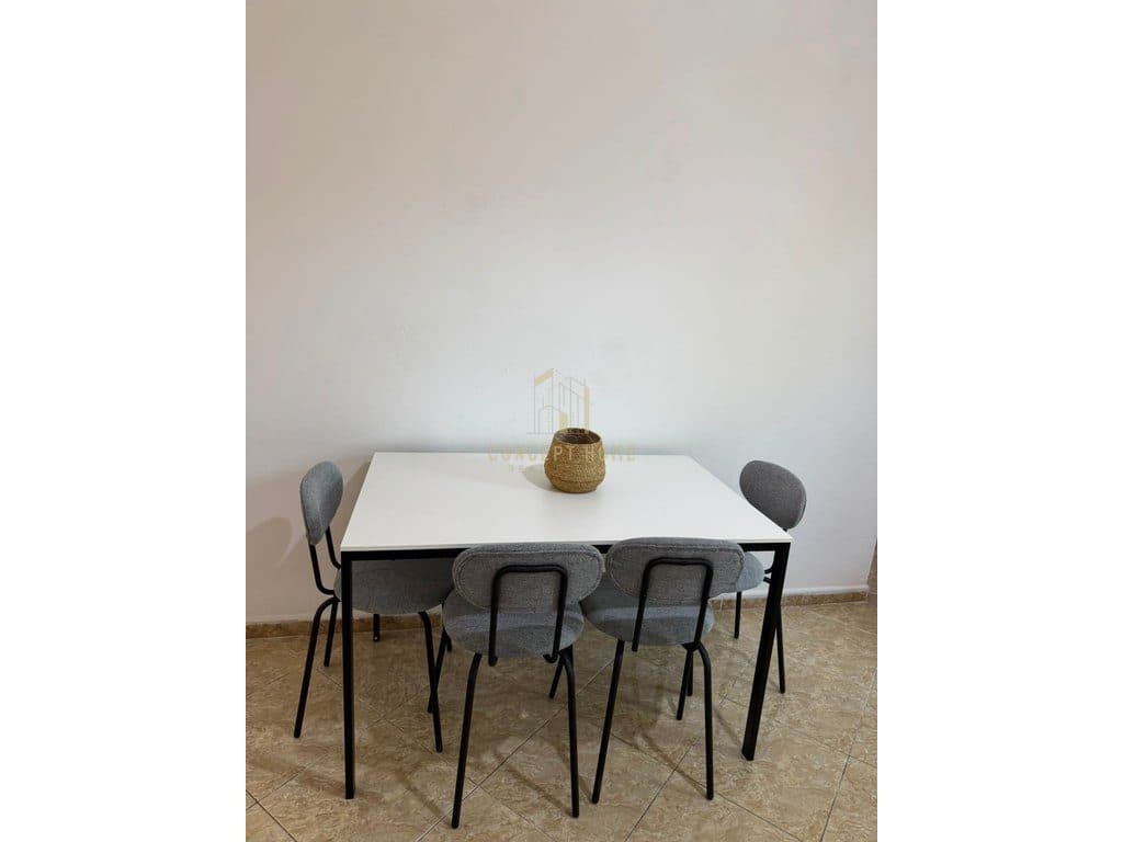 Jepet me qera apartament 1+1 ne Ali Dem 3