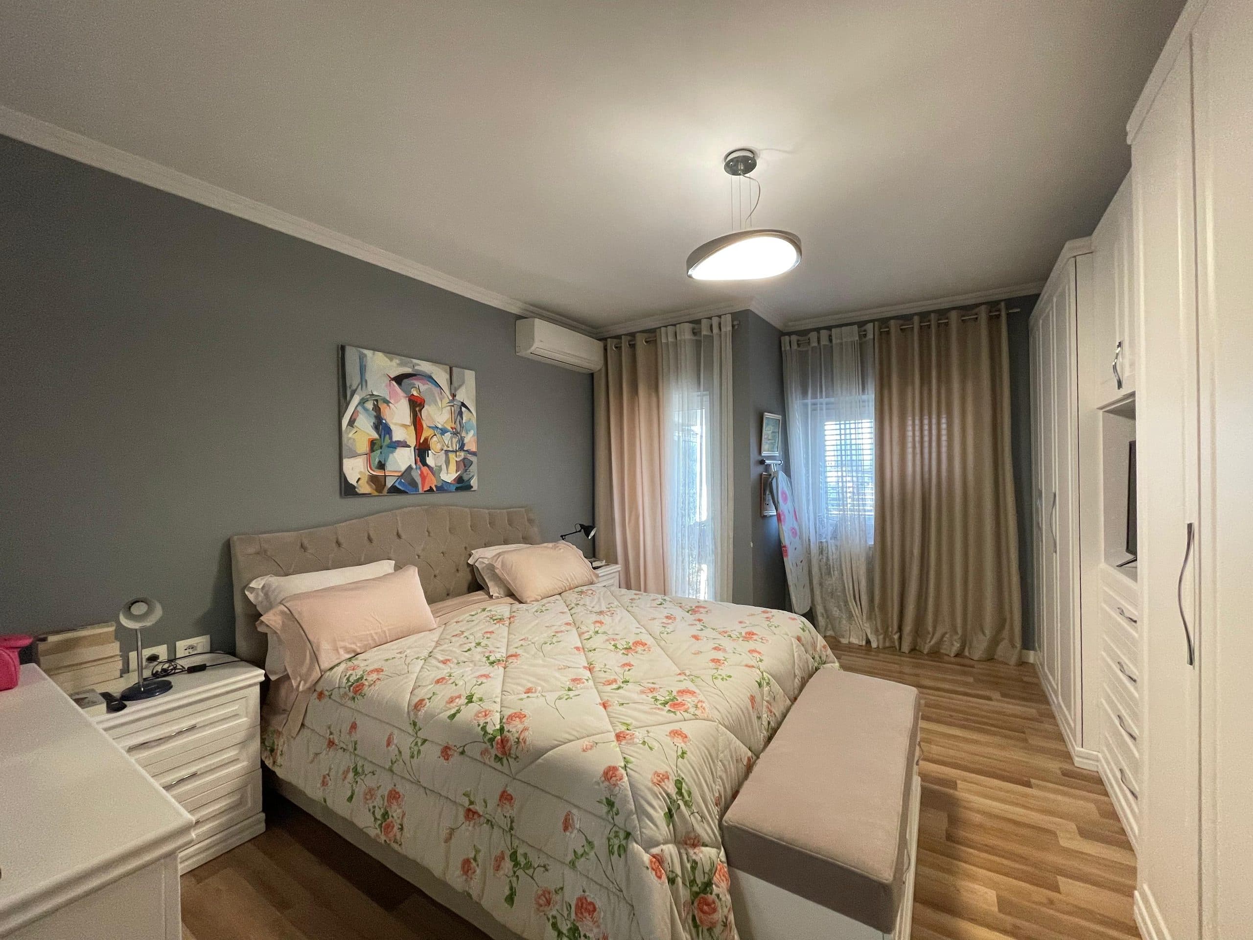 Shitet apartament 2+1+2 te Kodra Diellit/286.000 Euro