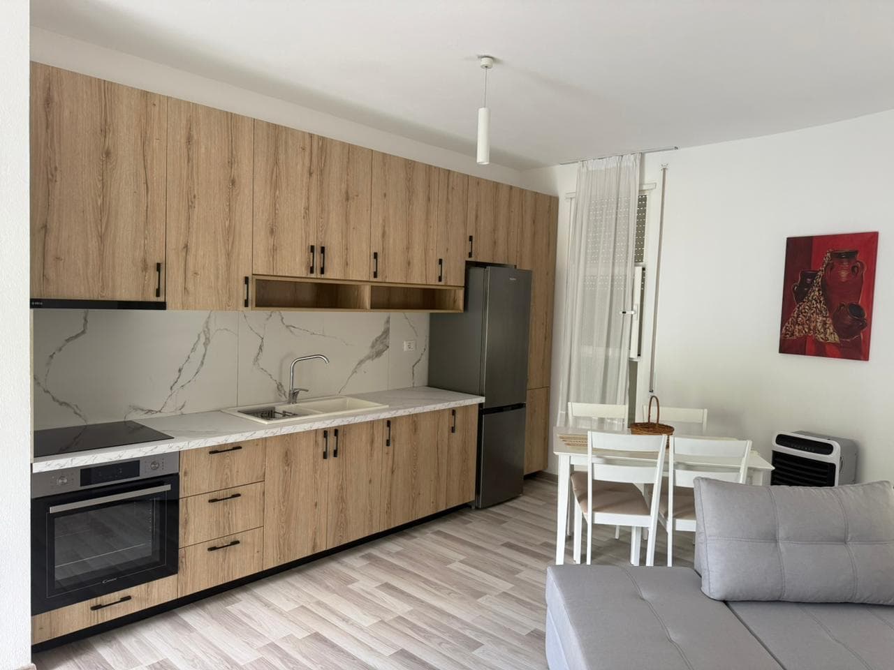 Apartament 1+1 Me Qira në Fresk, Tiranë - 350€ | 82 m²