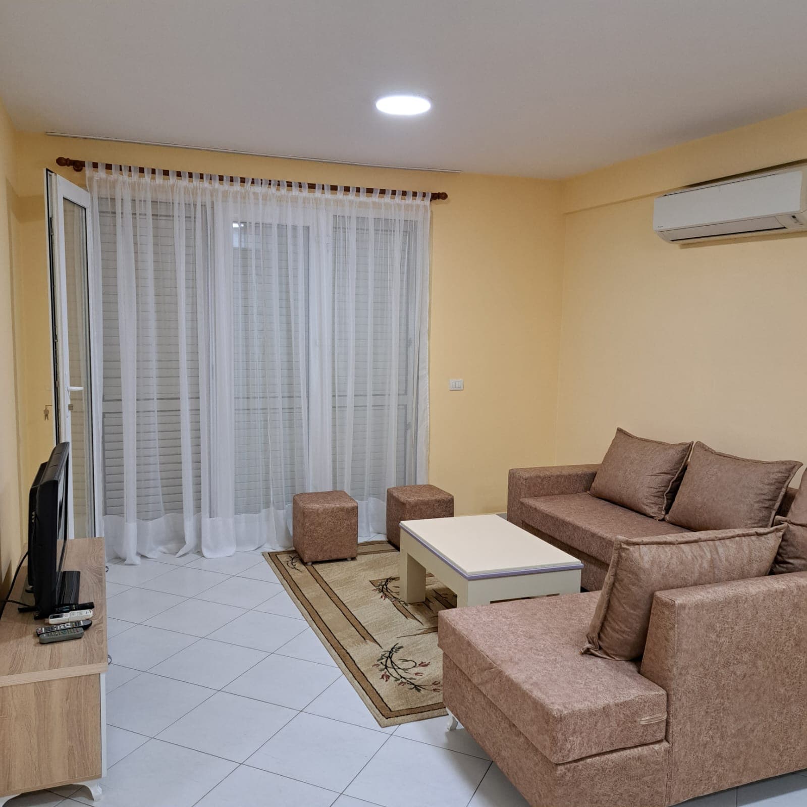 Apartament 1+1 Me Qira në Kodra e Diellit 1, Tiranë - 450€ | 67 m² 2