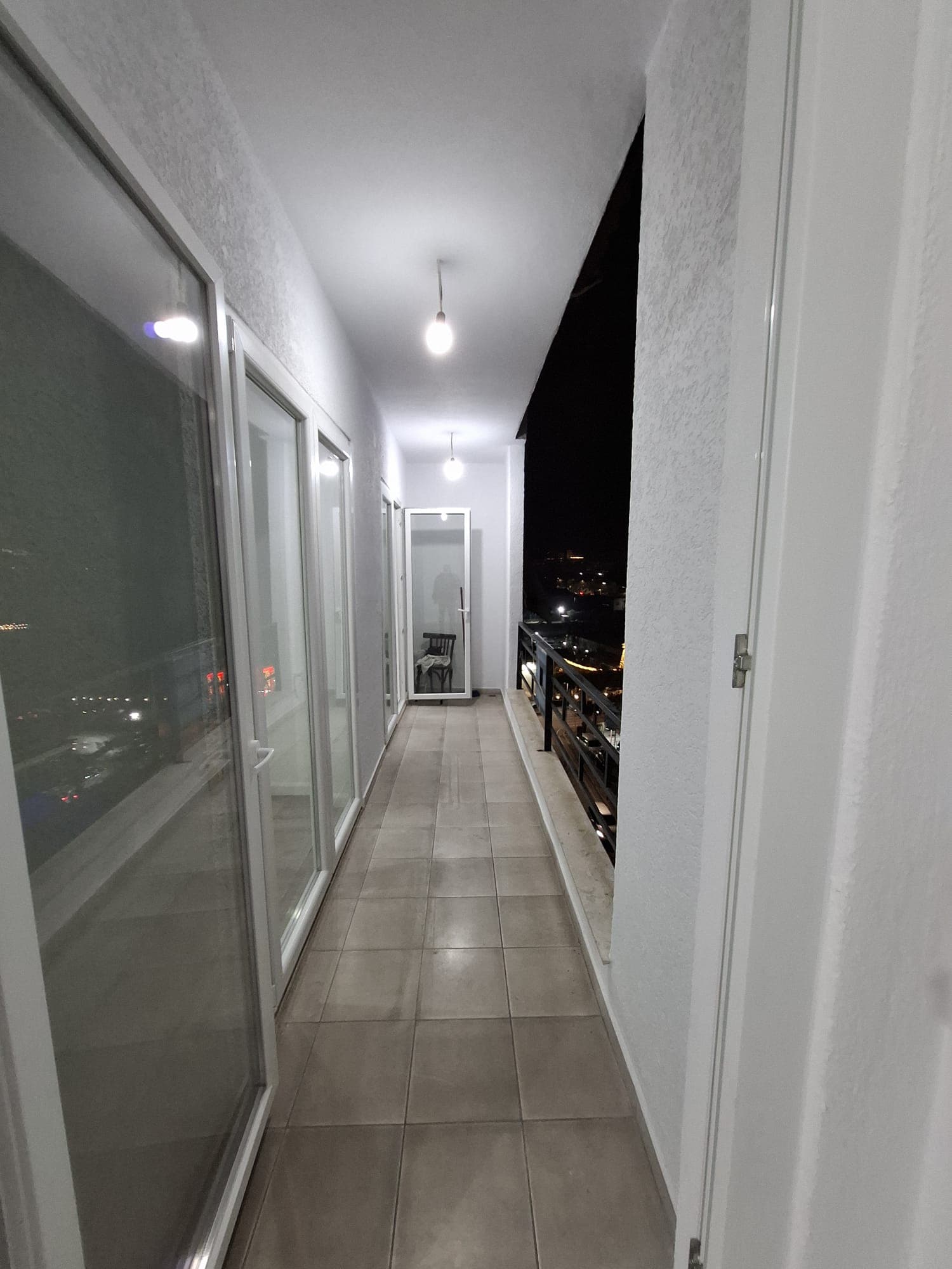 Shitet Apartament 2+1 tek Pallatet Cabej 3