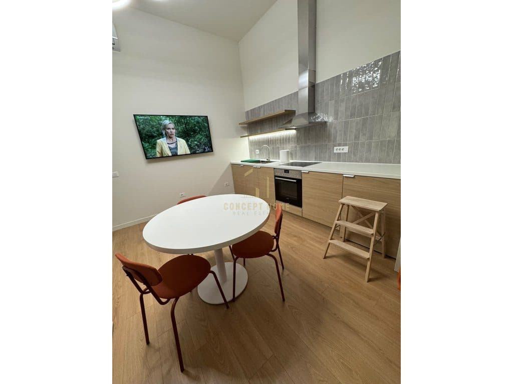 Jepet me qera apartament duplex ne Qytet Studenti 2