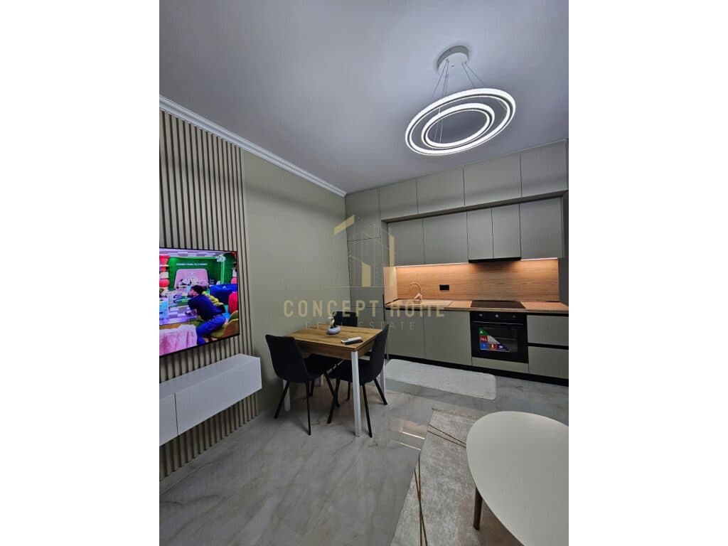 Jepet me qera Apartament 1+1 tek 5 Maji 2