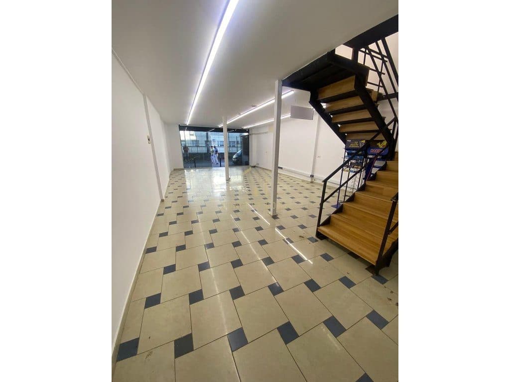 Ambient Biznesi Duplex Me Qira në Myslym Shyri, Tiranë - 1500€ | 134 m² (I Diskutueshem) 2