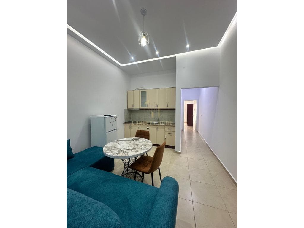 Jepet me qera Apartament 1+1 te Vilat Gjermane/Cmimi: 40.000 leke / Muaj